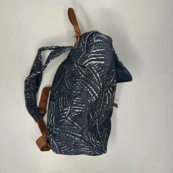 Lu + Elle - The Paradise Palm Backpack - Picture 6 of 8